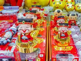 ratchathewi bangkok thaïlande 2018 coloré chine ville vieux marché rue commerçante souvenirs bangkok thaïlande. photo