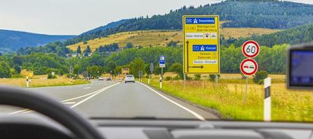 basse-saxe allemagne 2013 conduite sur les autoroutes allemandes vue depuis l'intérieur de la voiture. photo