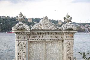 Palais Kucuksu à Istanbul, Turquie photo