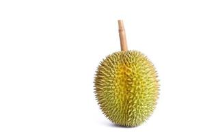 durian en tant que roi des fruits en thaïlande. il a une forte odeur et une croûte couverte d'épines. photo