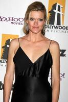 Los angeles, oct 24 - missy pyle arrivant au 15e gala annuel des prix du film hollywoodien au beverly hilton hotel le 24 octobre 2011 à beverly hllls, ca photo