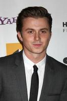 Los angeles, oct 24 - kenny wormald arrivant au 15e gala annuel des prix du film hollywoodien au beverly hilton hotel le 24 octobre 2011 à beverly hllls, ca photo