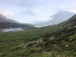 une vue sur la campagne du Pays de Galles à Snowdonia près du lac Ogwen photo