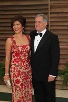 los angeles, 2 mars - julie chen, les moonves à la soirée oscar vanity fair 2014 au sunset boulevard le 2 mars 2014 à west hollywood, ca photo