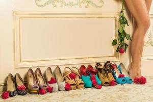 différentes chaussures féminines à talons hauts photo