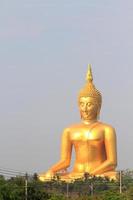 statue de bouddha, wat muang en thaïlande photo