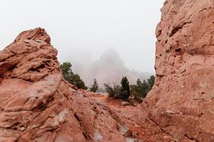 vue sur le paysage rocheux rouge photo