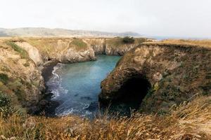 vue sur l'eau bleue photo