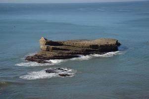 marée basse sur la cost de biarritz photo