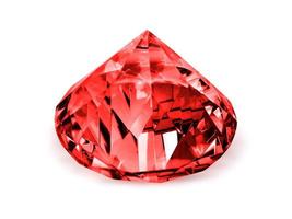 diamant rouge sur fond blanc photo