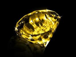 diamant jaune sur fond noir photo