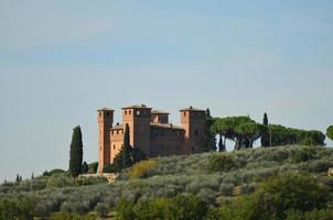 cave toscane avec une vue magnifique photo