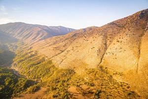 vue sur la montagne albanie photo