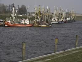 greetsiel à la mer du nord allemande photo