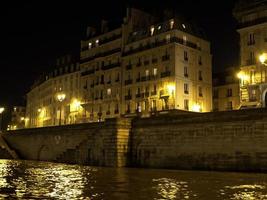 paris la nuit photo