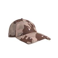 Casquette militaire isolé sur fond blanc photo