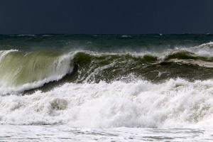 tempête en méditerranée au large d'israël photo