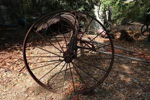 vieilles machines agricoles en israël photo