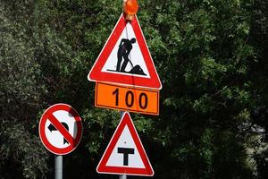 signalisation routière et signalisation en israël photo