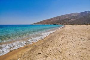 plage d'agia theodoti sur l'île d'ios, grèce photo