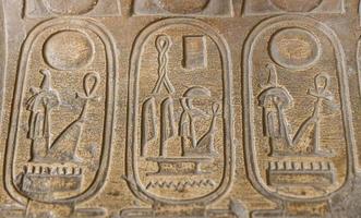 Pharaon cartouche à Memphis, Le Caire, Egypte photo