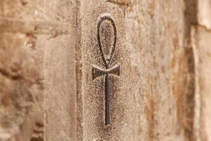Hiéroglyphes égyptiens dans le temple de Louxor, Louxor, Egypte photo