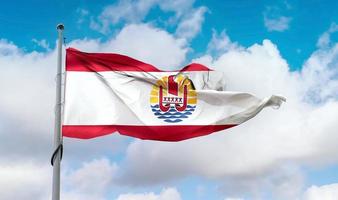 drapeau de la polynésie française - drapeau en tissu ondulant réaliste photo