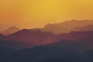 Chandranath Hills est la partie orientale de l'Himalaya. photo