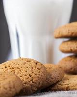 biscuits à l'avoine hypocaloriques sur la table photo