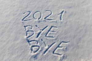 l'inscription sur la nouvelle année 2022 sur la neige en hiver photo