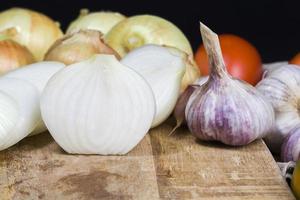 poivron, oignon, courgette, ail et autres légumes photo