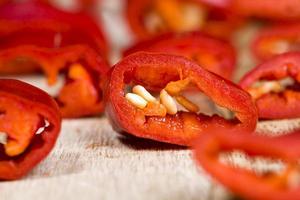 aliments naturels cultivés dans une ferme biologique, légumes photo