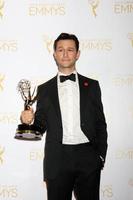 los angeles, 16 août - joseph gordon-levitt aux creative emmy awards 2014, salle de presse au nokia theatre le 16 août 2014 à los angeles, ca photo