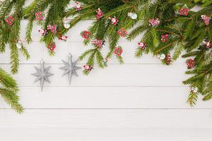 arbre de Noël avec décoration. fond de Noël, espace copie. photo