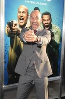 los angeles, 21 avril - keegan-michael key à la première de keanu los angeles aux théâtres arclight hollywood le 21 avril 2016 à los angeles, ca photo