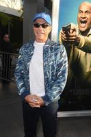 los angeles, 21 avril - jean-claude van damme à la première de keanu los angeles au cinéma arclight hollywood le 21 avril 2016 à los angeles, ca photo