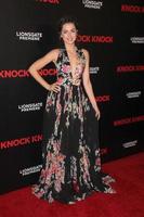 los angeles, oct 7 - ana de armas au knock knock los angeles premiere au tcl chinese 6 theatres le 7 octobre 2015 à los angeles, ca photo