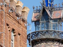 bâtiment moderniste dans le quartier born de la ville de barcelone. photo