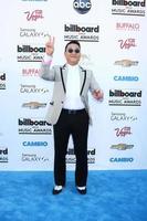 los angeles, 19 mai - psy arrive au billboard music awards 2013 au mgm grand garden arena le 19 mai 2013 à las vegas, nv photo