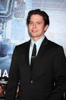 los angeles, jan 23 - jackson rathbone arrive à l'homme sur un rebord los angeles première au graumans chinese theatre le 23 janvier 2012 à los angeles, ca photo