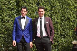 vlos angeles, sep 12 - a attiré scott, jonathan silver scott lors des arrivées aux heures de grande écoute des creative emmy awards au microsoft theatre le 12 septembre 2015 à los angeles, ca photo