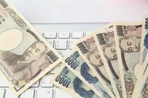 yen japonais sur le clavier photo