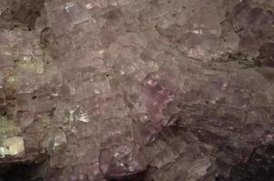 géodes et minéraux en cristal de fluorite lavande pâle photo