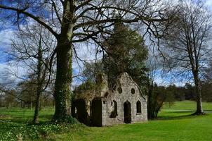 vieilles ruines en pierre d'un bâtiment historique à adare photo