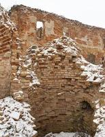 ruine une maison en brique photo