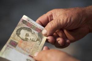 cent hryvnia ukrainienne photo