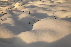 congères de neige en hiver photo