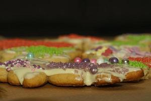 faire des biscuits pendant la période de l'avent. photo