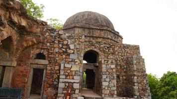 tombeau de feroz shah au fort de hauz khas photo