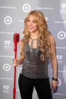 Los angeles, 24 mars - shakira à la soirée de lancement de l'album pour l'édition de luxe exclusive de shakira à la cible le 24 mars 2014 à burbank, ca photo